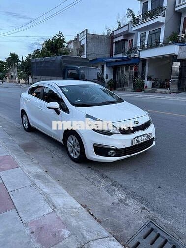 Kia Rio 2015 1.4 MT Sedan - 1234 km