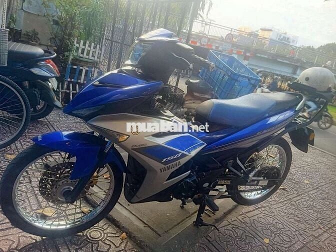 Xe chạy êm trầy xước nhẹ