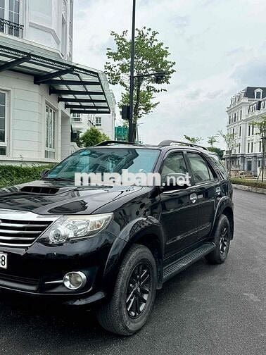 Toyota Fortuner 2016 máy DẦU 30E/5 số còn mới đẹp