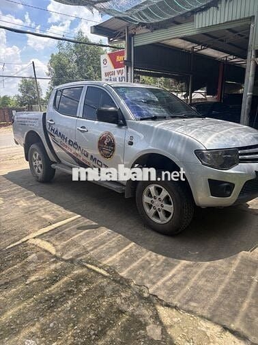 Mitsubishi Triton 2009 GL 2.4 MT 4x2 - 195000 km