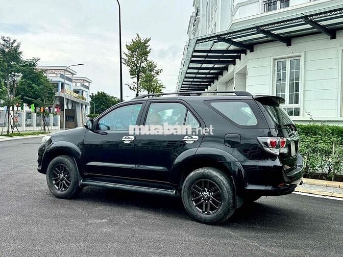 Toyota Fortuner 2016 máy DẦU 30E/5 số còn mới đẹp