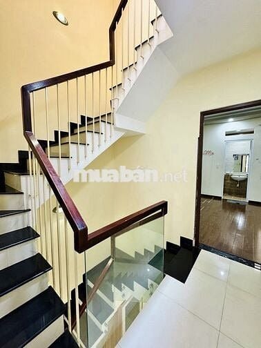 🏡 DTSD:183M2, NHÀ 4 TẦNG, HXH NGUYỄN ĐÌNH CHÍNH, P15 CHỈ 9.8 TỶ TL.