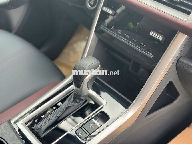 Mitsubishi Xpander Cross 2026 - Siêu ưu đãi.