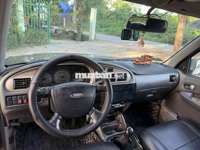 Ford Everest 2012 Limited 4x2 - 180000 km