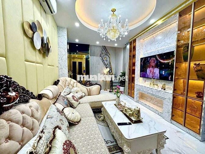 Bán Nhà 8 Tỉ thương lượng Mạnh Đống Đa Thang máy không có căn thứ2