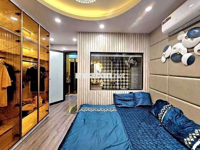 Bán Nhà 8 Tỉ thương lượng Mạnh Đống Đa Thang máy không có căn thứ2