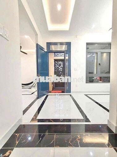 nhà đẹp 3 lầu 4 phòng ngủ 4wc, hẻm 704 Hương Lộ 2. BTĐ A Bình Tân