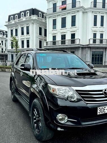 Toyota Fortuner 2016 máy DẦU 30E/5 số còn mới đẹp