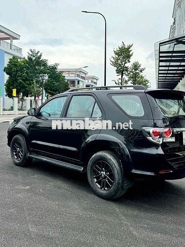 Toyota Fortuner 2016 máy DẦU 30E/5 số còn mới đẹp
