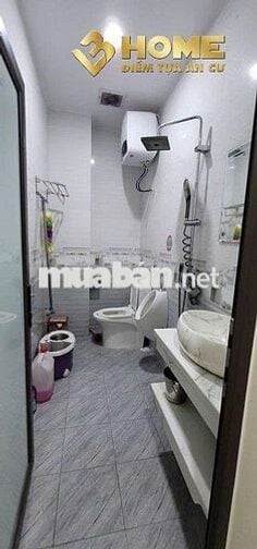 MT3066. CHO THUÊ NHÀ MẶT ĐƯỜNG HỒ SEN 40M2 MẶT TIỀN 5M