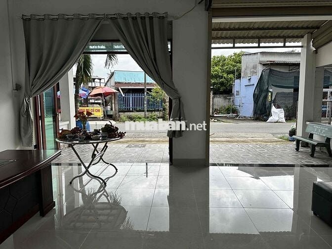 bán nhà mặt tiền 200m2 tại xã Củ Chi
