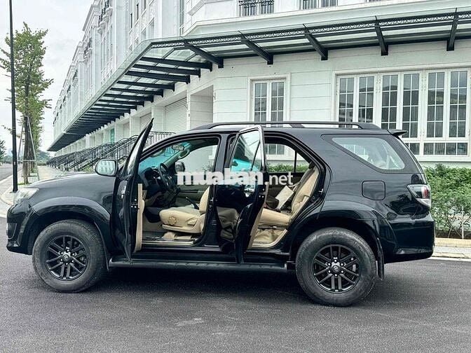 Toyota Fortuner 2016 máy DẦU 30E/5 số còn mới đẹp