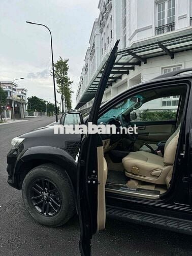 Toyota Fortuner 2016 máy DẦU 30E/5 số còn mới đẹp