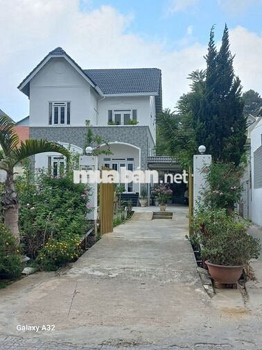 Bán Villa sân vườn tại Đà Lạt - Chính chủ (có thương lượng).