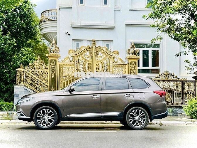 Mitsubishi Outlander 2019 2.0 CVT - 49000 km