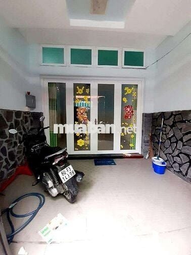 HẺM XE HƠI THÔNG- NHÀ THOÁNG MÁT- KHU VƯCK DÂN TRÍ, 51m2