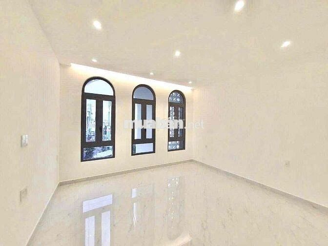 nhà đẹp 3 lầu 4 phòng ngủ 4wc, hẻm 704 Hương Lộ 2. BTĐ A Bình Tân