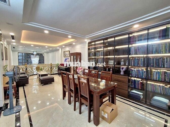 Nhà đẹp long lanh – Sang như biệt thự Pháp giữa lòng Thanh Xuân!
