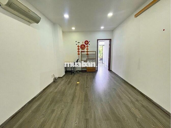 Cho thuê văn phòng 30m² Vạn Phúc City – vị trí đẹp, giá 6,5tr/tháng