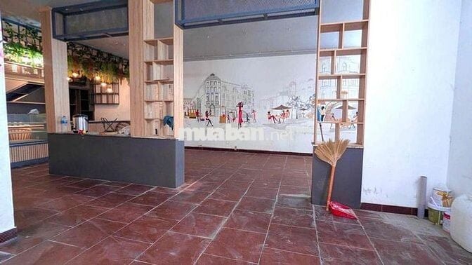Nhà sân vườn Mặt tiền Hoàng Văn Thụ, Phú Nhuận (Ngang 10m x17m)