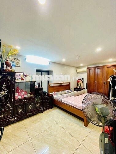 Bán tập thể Tầng 2 Nhân Hòa - Nhân Chính. DT 90m gồm 3pn, 2wc