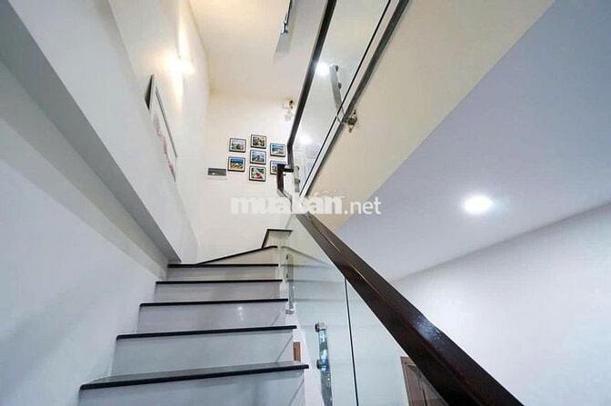 Lõi Thanh Xuân - Ô tô tránh - Vỉa hè to - Nhà mới, thang máy - 19,7 Tỷ
