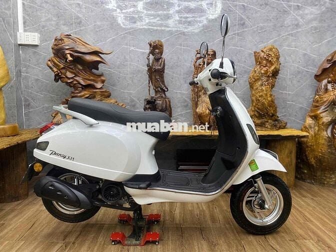 👉Vespa 50cc 2023 chính chủ bstp, odo 10k