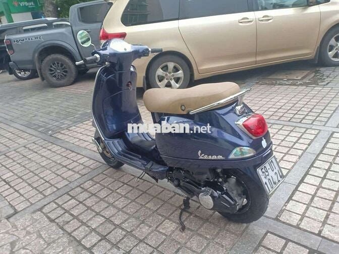 Xe piaggio vespa