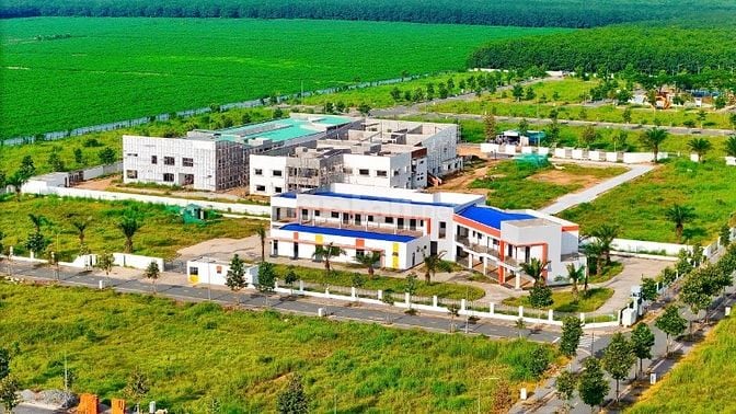 Đất nền sổ đỏ khu vực SBQT Long Thành DT 5x20m2 giá 19.5 triệu/m2 