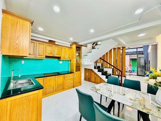 Nhà 52m2 Nguyễn Thái Bình-Tân Bình giá 1 Tỷ 930 vị trí cực đẹp