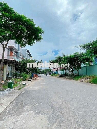CHO THUÊ KHO RỘNG 120M2 3PN CÓ GÁC KDC PHÚ AN GIÁ 8TR/THÁNG