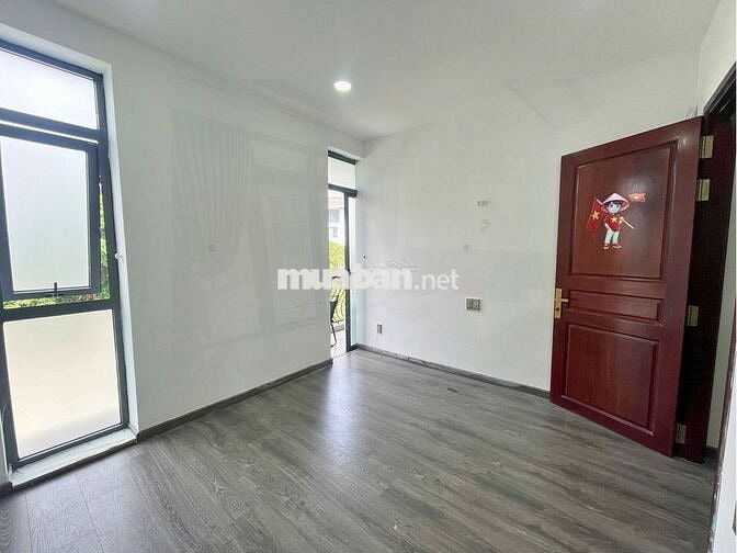 Cho thuê văn phòng 30m² Vạn Phúc City – vị trí đẹp, giá 6,5tr/tháng