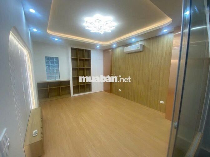 PHÂN LÔ CỰC ĐẸP – Ô TÔ TRÁNH – TÒA VP DÒNG TIỀN KHỦNG!