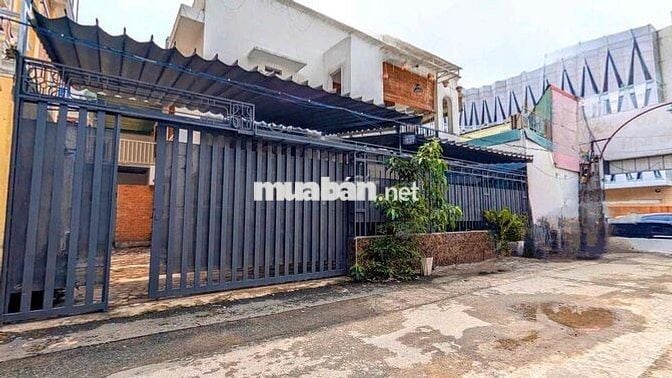 Nhà sân vườn Mặt tiền Hoàng Văn Thụ, Phú Nhuận (Ngang 10m x17m)