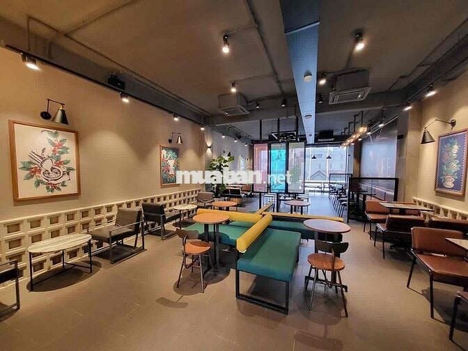Mặt Bằng Vip ~ Đường Nguyễn Gia Trí 6m x20m Có Thang Máy