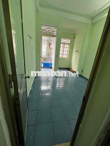 Cho thuê nhà NC , hẻm 4m, 3,2x12m, 1 lầu, 2 PN, 2WC, 9tr/1 tháng
