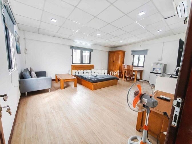 STUDIO BÌNH THẠNH FULL NỘI THẤT, 40M2 , 3 CỬA SỔ TO, DI CHUYỂNQ1 3Phút