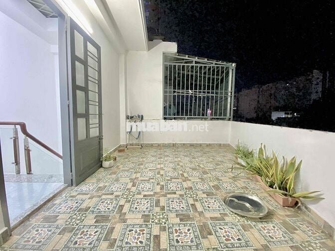 CHO THUÊ NHÀ NGUYÊN CĂN - 4 PHÒNG NGỦ 3TOILET KHU CHỢ PHẠM VĂN HAI