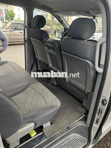 Hyundai Grand Starex 2010 Van 2.4 MT - 112000 km
