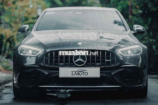 Mercedes C63 S E Performance AMG model 2024