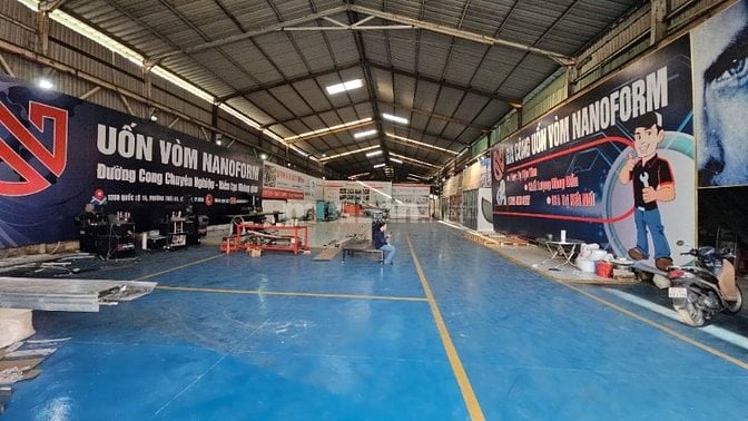 Nhà xưởng cho thuê đường quốc lô 1a, quận 12 dt: 1400m giá 110 triêu