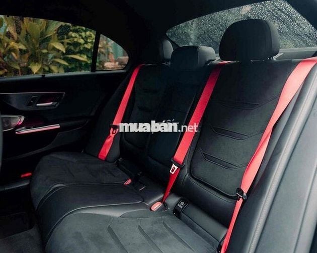 Mercedes C63 S E Performance AMG model 2024