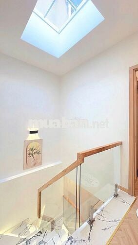 Siêu Hiếm! Bán Biệt Thự 2 Lầu DTCN 100m2 Ngay TT Bình Thạnh Chỉ 8,65tỷ