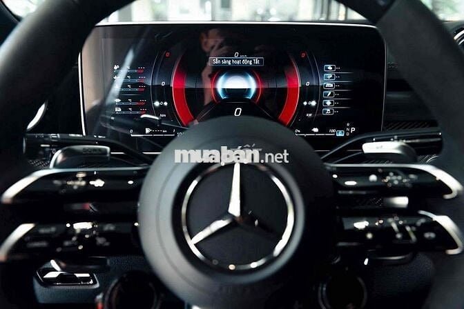Mercedes C63 S E Performance AMG model 2024