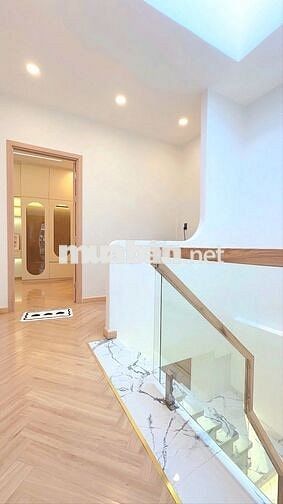 Siêu Hiếm! Bán Biệt Thự 2 Lầu DTCN 100m2 Ngay TT Bình Thạnh Chỉ 8,65tỷ