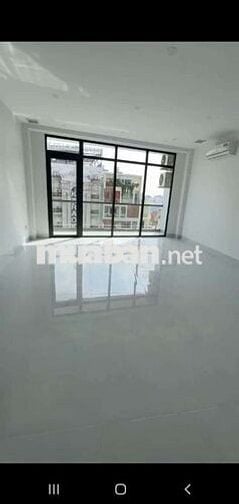 Mặt tiên mới đẹp DQH giá *** khu vực , 5 lầu có thang máy làm VP