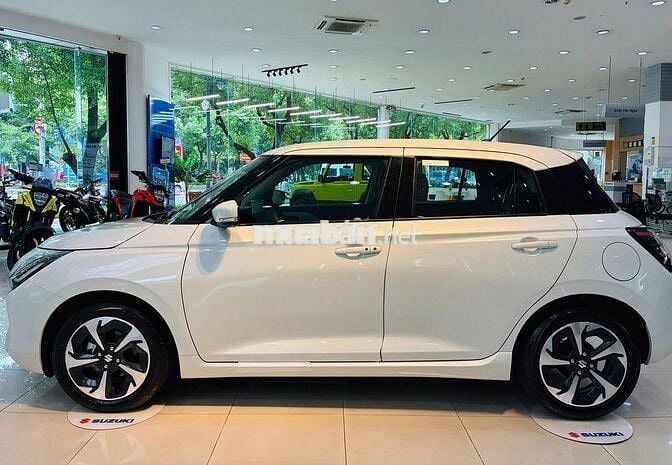Suzuki Swift Hybrid 2025 - Màu Trắng giao ngay
