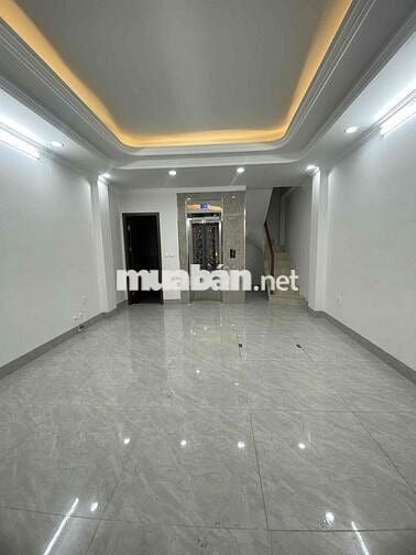 CƠ HỘI HIẾM CÓ: Nhà Đẹp Xuân La, Ô Tô Tránh, 50m², 7 Tầng, Thang Máy,