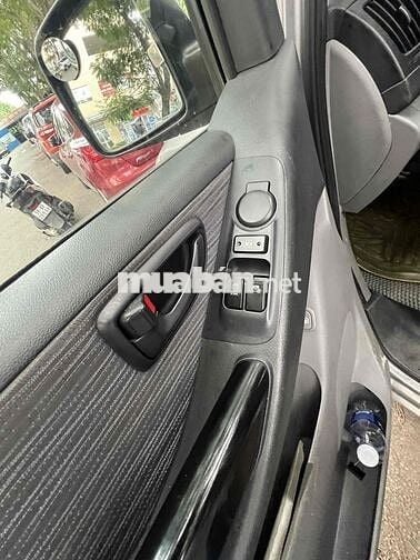 Hyundai Grand Starex 2010 Van 2.4 MT - 112000 km