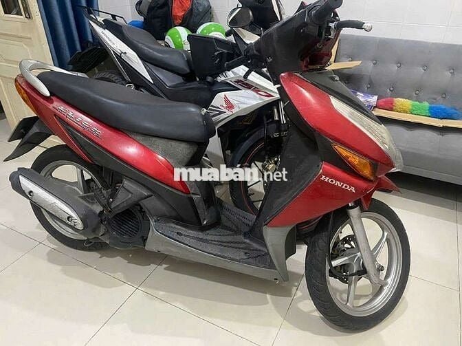 Nhà dư xe cần bán